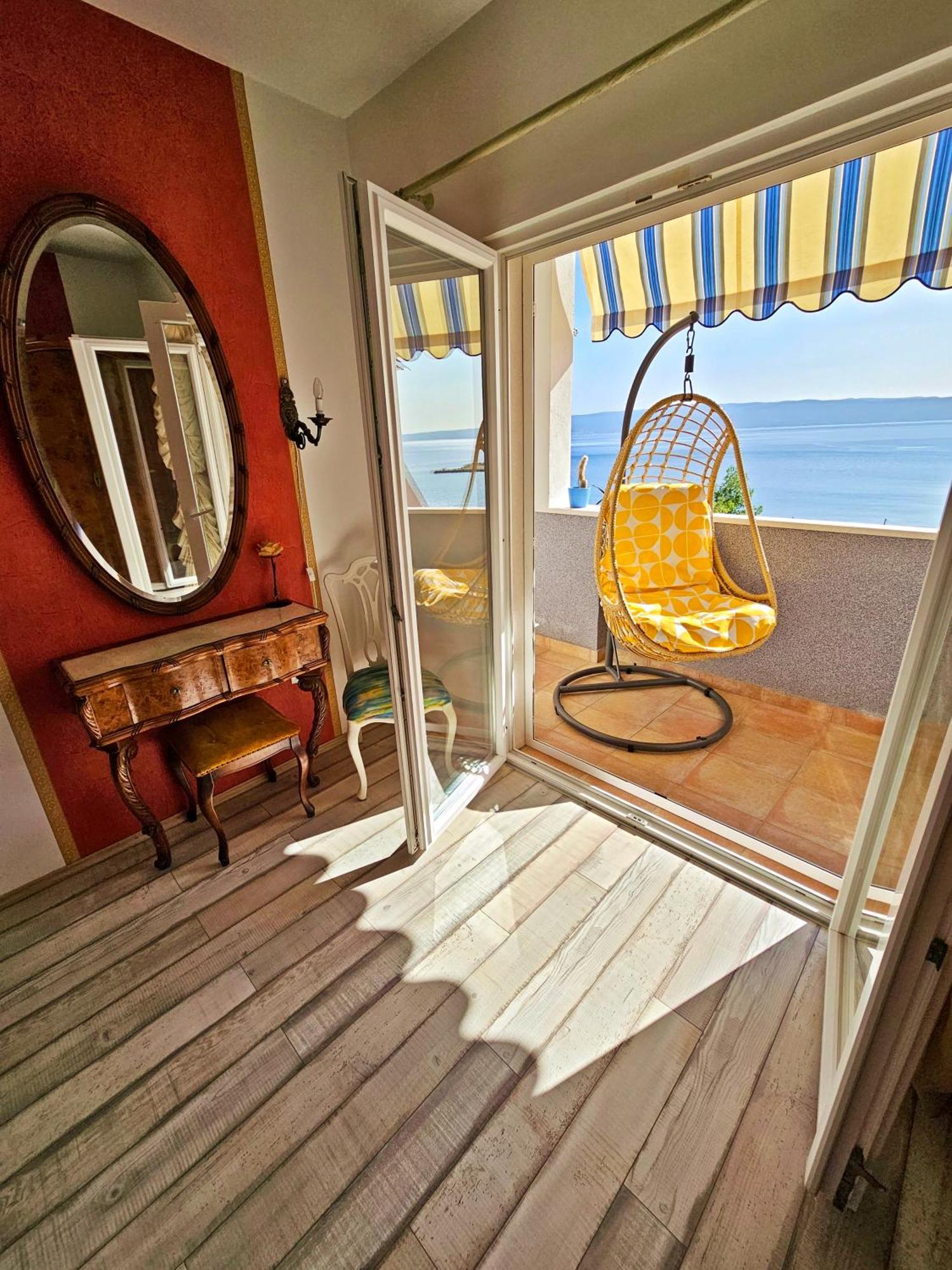 Apartments Tempera By The Beach สปลิท ภายนอก รูปภาพ