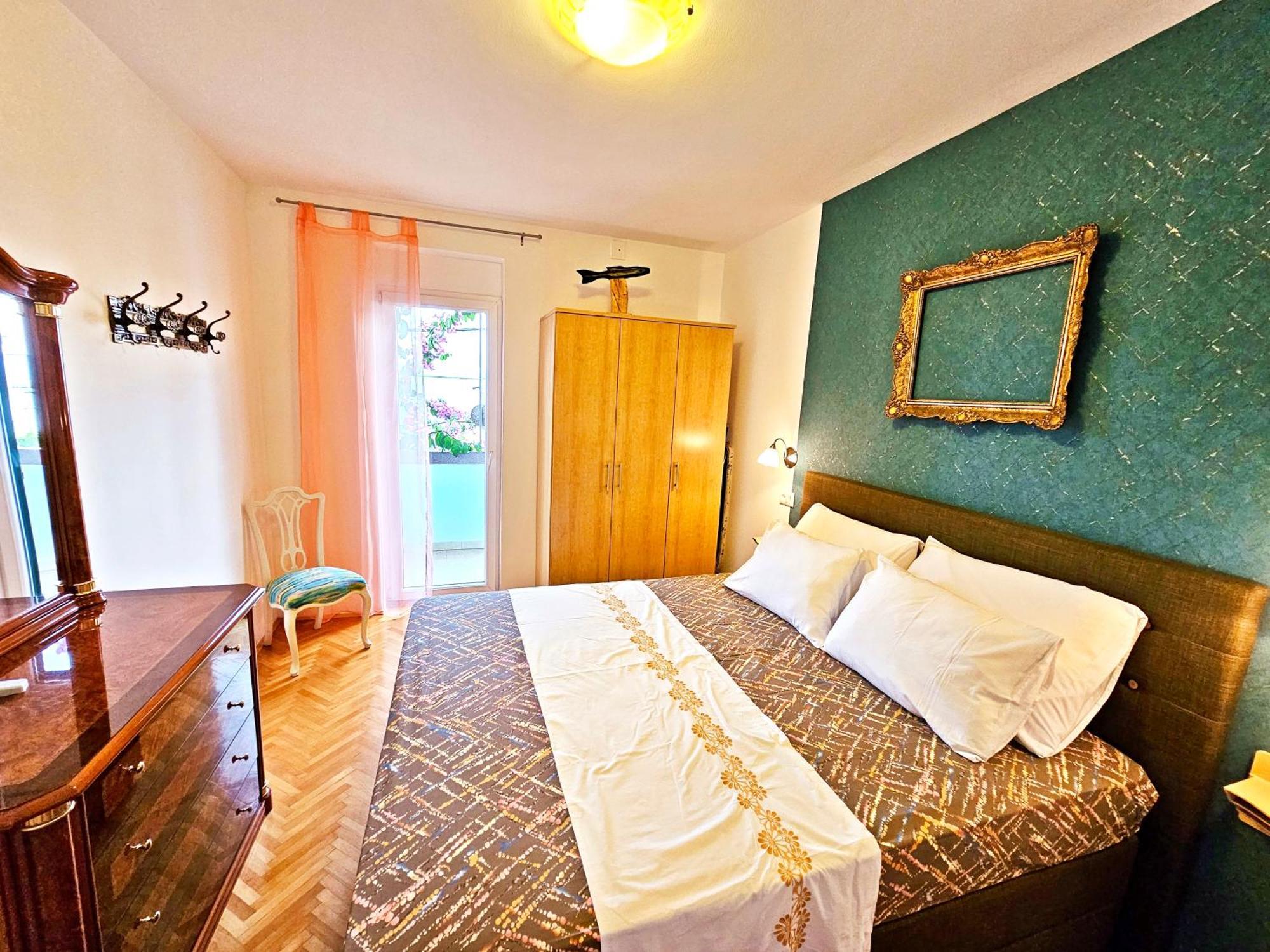 Apartments Tempera By The Beach สปลิท ภายนอก รูปภาพ